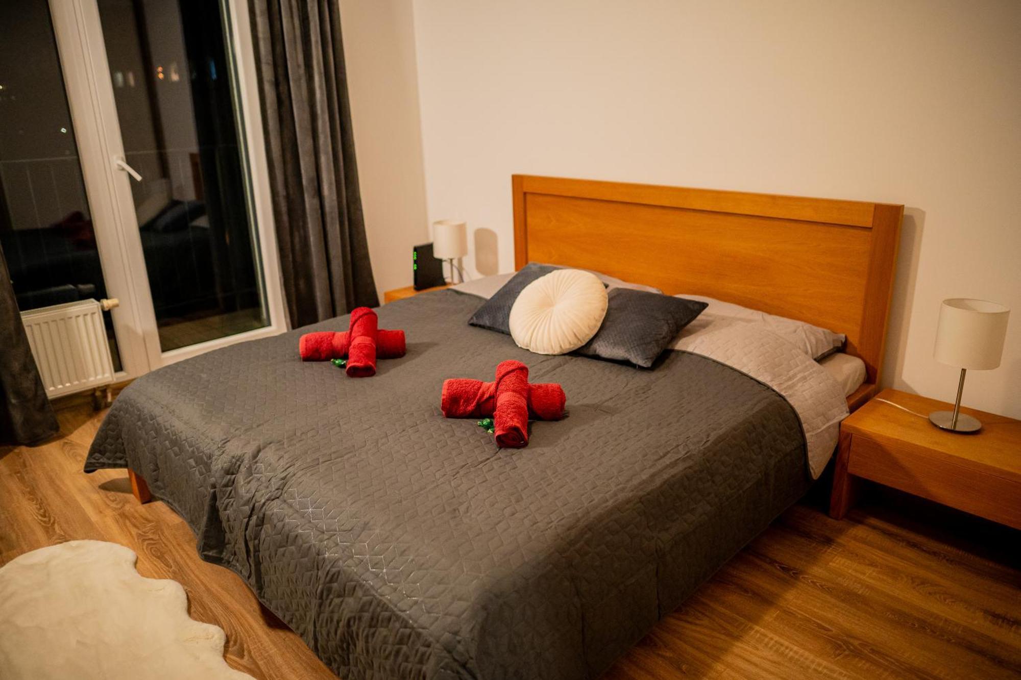 Old Town City Center Apartment 1 - Private Parking Included Košice Exterior foto