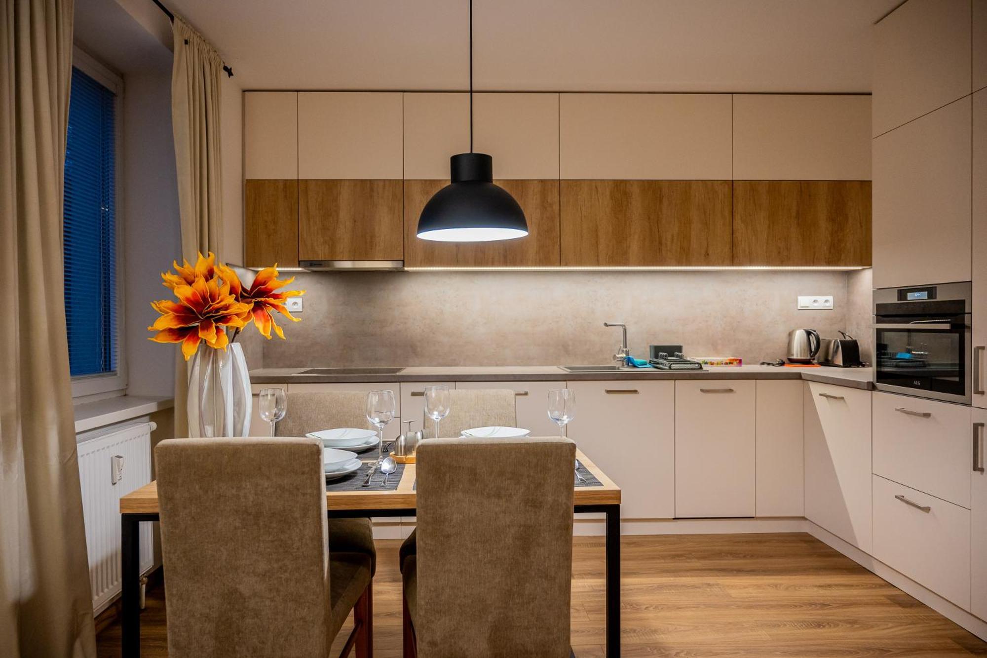 Old Town City Center Apartment 1 - Private Parking Included Košice Exterior foto